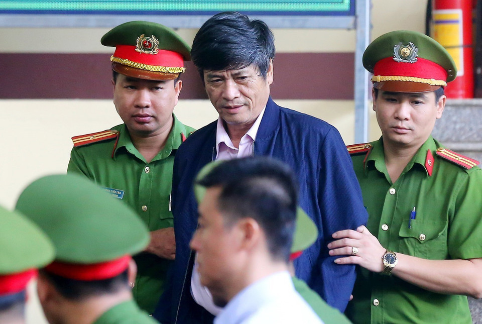 Tháng 11/2018, tại Phú Thọ diễn ra phiên tòa xét xử sơ thẩm 92 bị cáo trong vụ án đánh bạc nghìn tỷ qua mạng Internet. Đây là vụ án đánh bạc sử dụng công nghệ cao lớn nhất từ trước đến nay bị lực lượng công an triệt phá, trong đó có sự trợ giúp của Phan Văn Vĩnh (cựu Tổng cục trưởng Tổng cục Cảnh sát) và Nguyễn Thanh Hóa (ảnh, cựu Cục trưởng C50). (Ảnh: Trung Kiên/TTXVN)