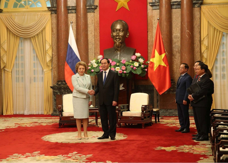 Chủ tịch Hội đồng Liên bang Valentina Matvienko hội kiến với Chủ tịch Nước Trần Đại Quang trong khuôn khổ chuyến thăm chính thức Việt Nam của đoàn đại biểu Hội đồng Liên bang. Hà Nội, năm 2017. (Ảnh: Hội đồng Liên bang/TASS)
