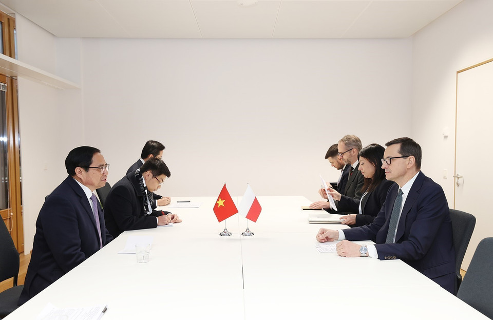 Quang cảnh cuộc gặp giữa Thủ tướng Phạm Minh Chính và Thủ tướng Ba Lan Mateusz Jakub Morawiecki. (Ảnh: Dương Giang/TTXVN)