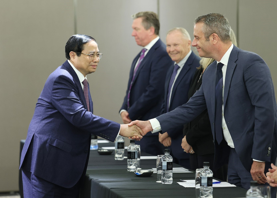 Thủ tướng Phạm Minh Chính tiếp một số doanh nghiệp hàng đầu của New Zealand. (Ảnh: Dương Giang/TTXVN)