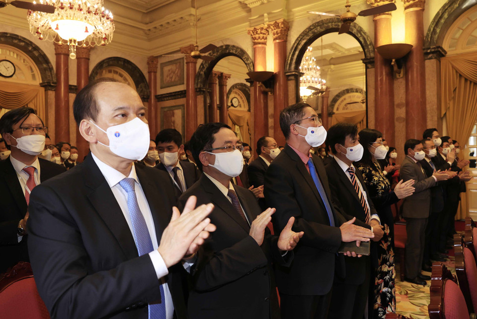 Các đại sứ, trưởng cơ quan đại diện Việt Nam tại nước ngoài tham dự buổi lễ. (Ảnh: Thống Nhất/TTXVN)