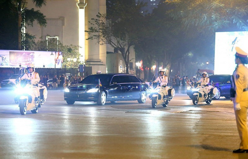 Chủ quyền quốc gia và thể chế chính trị của Việt Nam được các nước tôn trọng. Vị thế của Việt Nam được các nước đề cao. Chúng ta vừa phải tích cực, chủ động tham gia, vừa phải thực hiện các cam kết quốc tế, nâng cao vai trò và trách nhiệm của Việt Nam trong cộng đồng quốc tế vì lợi ích của ta và cả lợi ích chung. Trong ảnh: Việt Nam tổ chức thành công nhiều sự kiện tầm vóc quốc tế lớn, trong đó có tổ chức thành công Hội nghị Thượng đỉnh Mỹ-Triều Tiên lần thứ hai (27-28/2/2019) tại Hà Nội. (Ảnh: Minh Quyết/TTXVN)