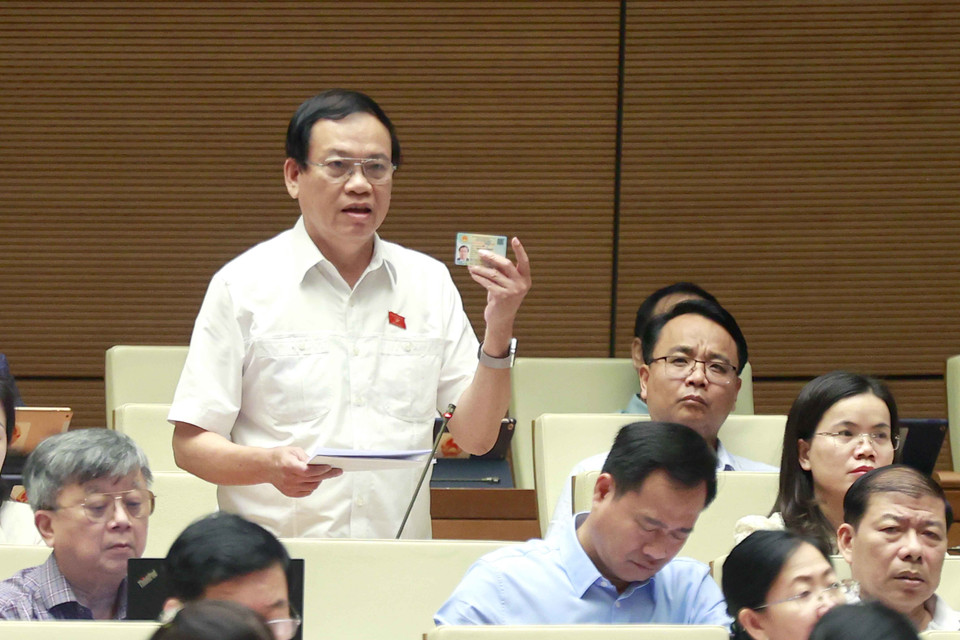 Đại biểu Quốc hội tỉnh Nam Định Vũ Trọng Kim phát biểu ý kiến. (Ảnh: Doãn Tấn/TTXVN)