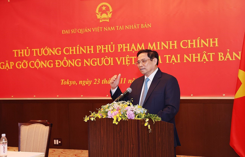 Thủ tướng Chính phủ Phạm Minh Chính bày tỏ xúc động và cảm ơn tình cảm của người Việt dành cho Thủ tướng, đoàn công tác và quê hương, đất nước. (Ảnh: Dương Giang/TTXVN)