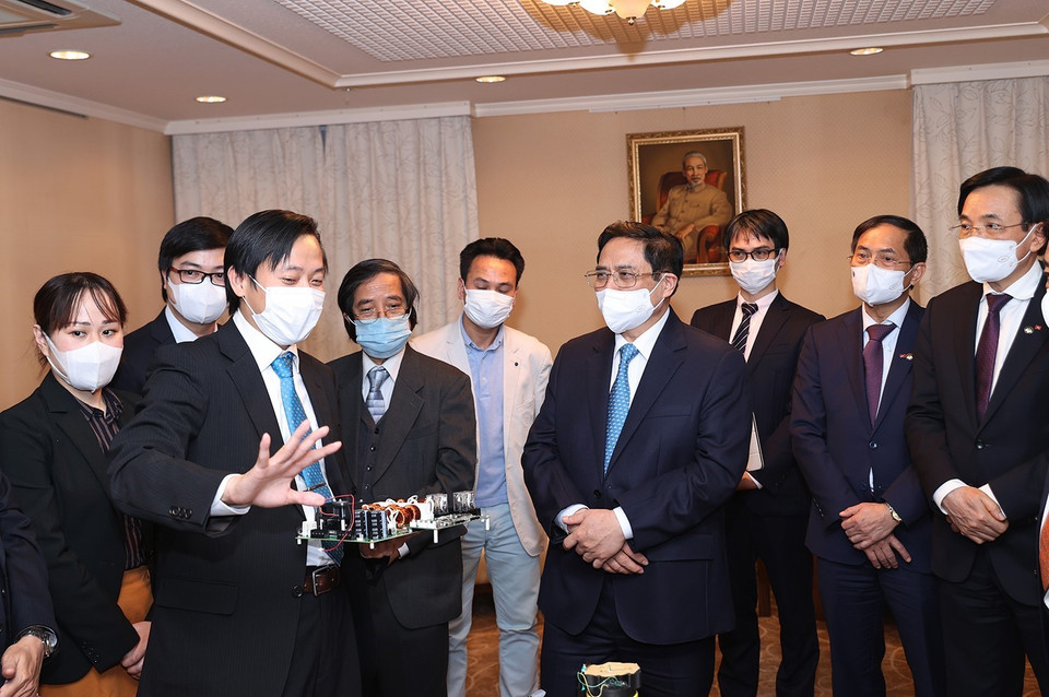 Các sáng chế công nghệ của các trí thức Việt Nam tại Nhật Bản. (Ảnh: Dương Giang/TTXVN)