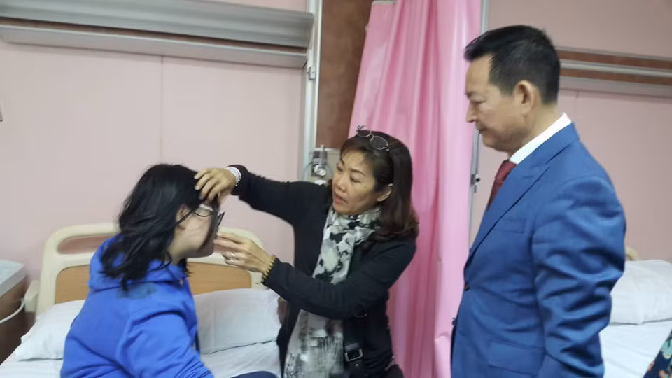 Một số công dân Việt Nam đã được Đại sứ quán bố trí nơi ăn nghỉ tạm thời trong khi chờ thủ tục để về nước.