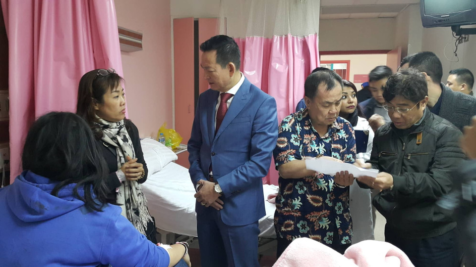 Đại sứ quán Việt Nam tại Ai Cập xác nhận vào lúc 18 giờ 15 phút ngày 28/12 (23 giờ 15 phút giờ Việt Nam) một vụ đánh bom nhằm vào chiếc xe du lịch chở đoàn du khách Việt Nam đã xảy ra khiến 3 người Việt Nam thiệt mạng. 