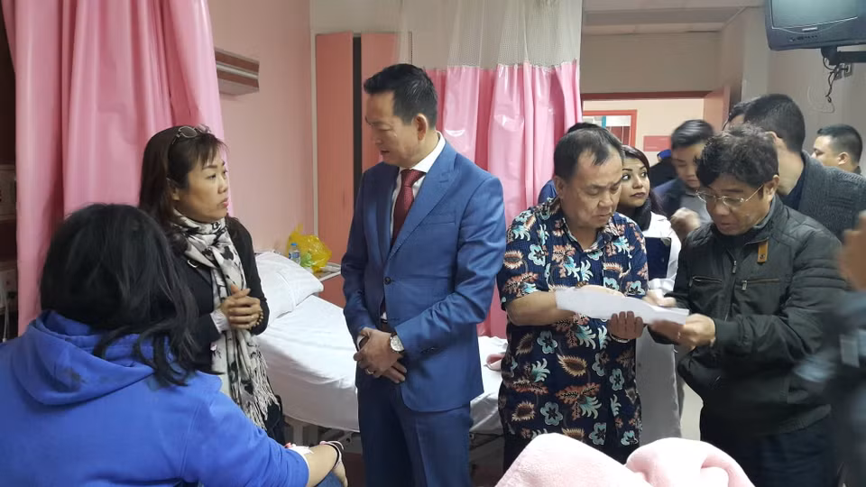 Đại sứ quán Việt Nam tại Ai Cập xác nhận vào lúc 18 giờ 15 phút ngày 28/12 (23 giờ 15 phút giờ Việt Nam) một vụ đánh bom nhằm vào chiếc xe du lịch chở đoàn du khách Việt Nam đã xảy ra khiến 3 người Việt Nam thiệt mạng. 