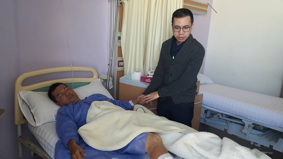 Đại sứ quán cũng tiếp tục theo dõi tình hình và sớm thảo luận với các cơ quan chức năng Ai Cập để thực hiện công tác bảo hộ công dân, đảm bảo quyền lợi hợp pháp cho các công dân Việt Nam.