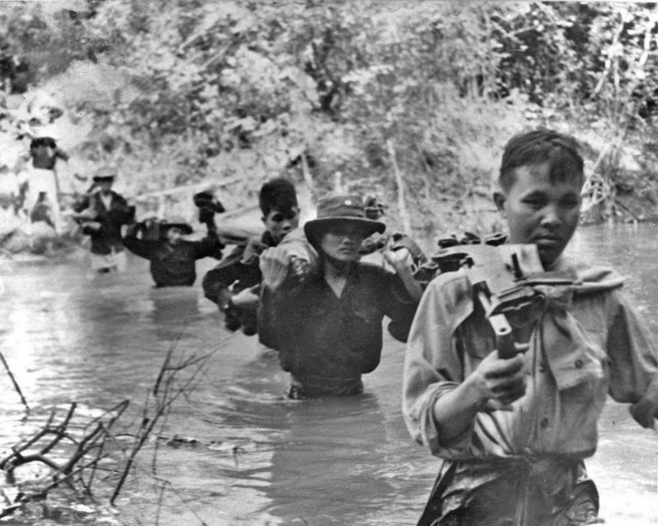 Để chuẩn bị cho trận Mậu Thân 1968, ta đã huy động hàng chục vạn cán bộ, chiến sỹ lực lượng vũ trang, tập kết một khối lượng lớn vũ khí, trang thiết bị ở vùng ven và trong các đô thị trên toàn miền Nam mà địch không hay biết. (Ảnh: Tư liệu/TTXVN phát)