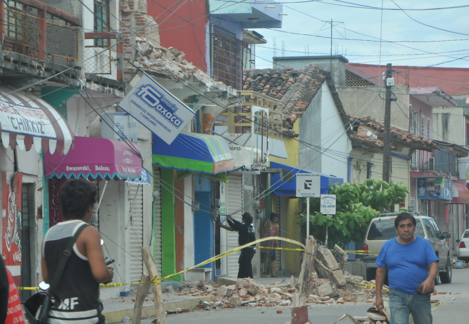 Nhiều ngôi nhà bị tàn phá. (Ảnh: Việt Hùng/Vietnam+)