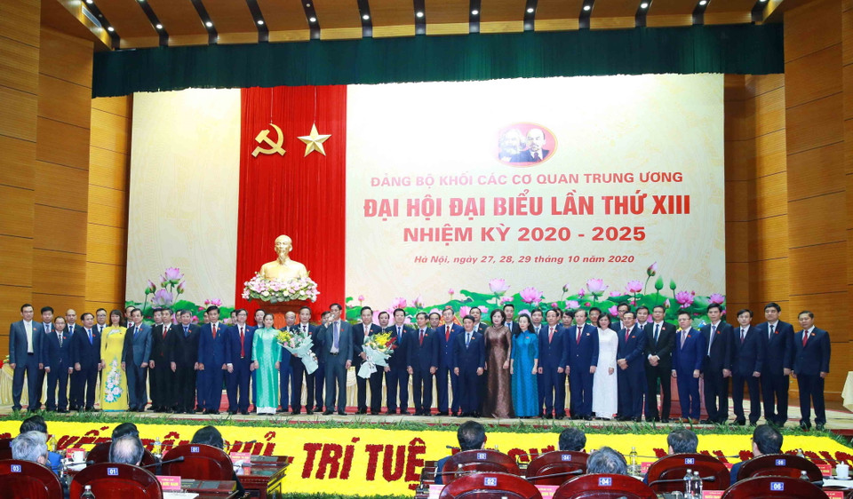 Ban Chấp hành Đảng bộ Khối các cơ quan Trung ương khóa 13 ra mắt Đại hội. (Ảnh: Phương Hoa/TTXVN)