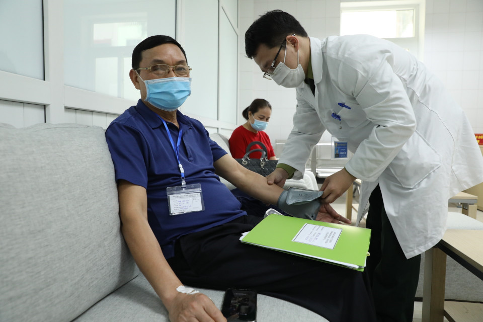 Phòng theo dõi sau tiêm tại Học viện Quân y. (Ảnh: Minh Quyết/TTXVN)