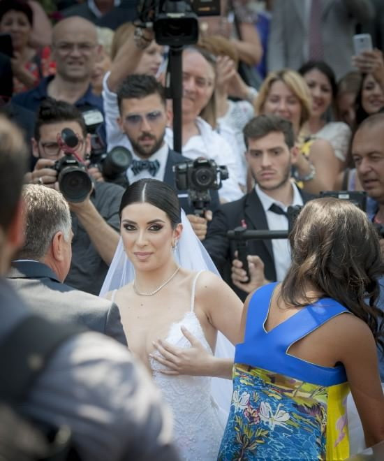 Đám cưới đã thu hút được sự chú ý của dư luận Italy vì cái họ quá nổi tiếng của bố chú rể. (Nguồn: La Repubblica)