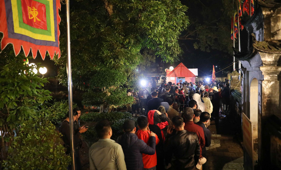 Lễ phát lương năm nay diễn ra trong an toàn, trật tự. (Ảnh: Thanh Tùng/TTXVN)