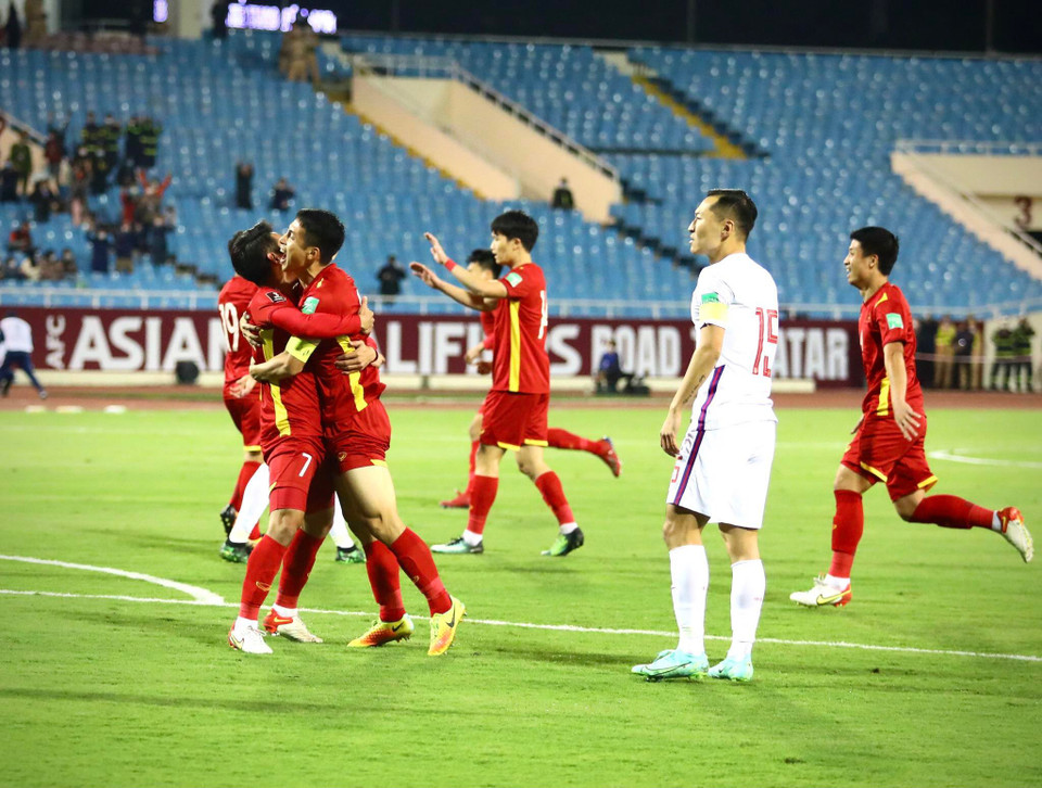 Niềm vui sau khi ghi bàn của các cầu thủ Việt Nam. (Ảnh: Tá Hiển/Vietnam+)