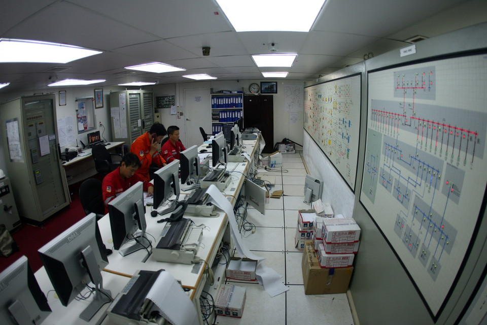 Phòng điều khiển trung tâm của giàn công nghệ trung tâm 3. (Ảnh: Huy Hùng/TTXVN)