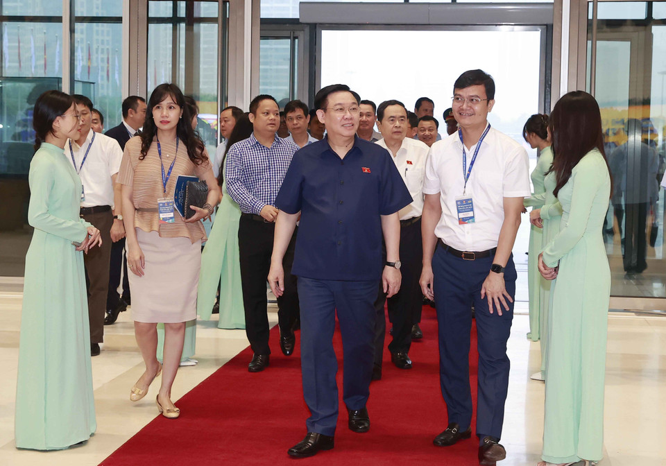 Chủ tịch Quốc hội Vương Đình Huệ đến tổng duyệt Hội nghị Nghị sỹ Trẻ Toàn cầu lần thứ 9. (Ảnh: Doãn Tấn/TTXVN)