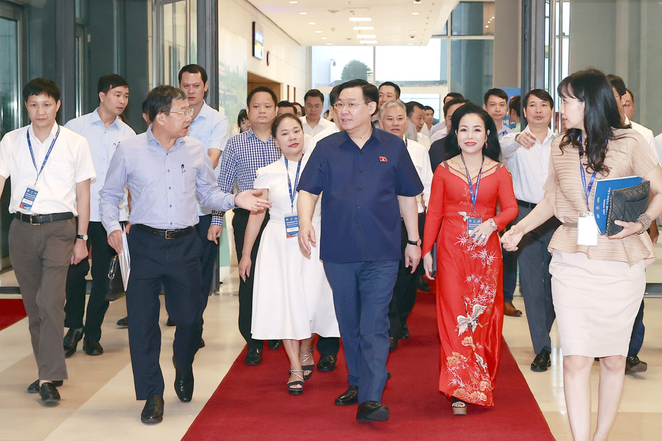 Chủ tịch Quốc hội Vương Đình Huệ đến tổng duyệt Hội nghị Nghị sỹ Trẻ Toàn cầu lần thứ 9. (Ảnh: Doãn Tấn/TTXVN)