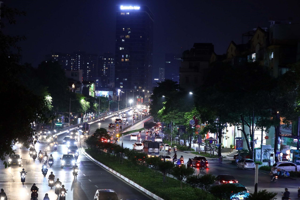 Tuyến đường Trần Duy Hưng lúc 20h40 ngày 5/6. (Ảnh: Huy Hùng/TTXVN)