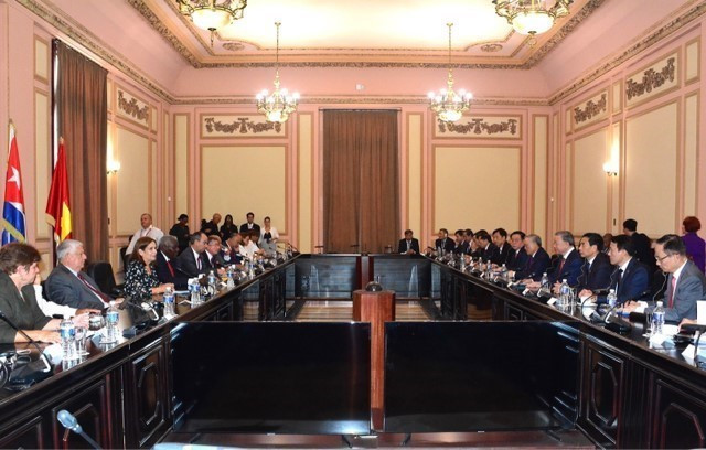 Tổng Bí thư, Chủ tịch nước Tô Lâm hội kiến Chủ tịch Quốc hội Cuba Esteban Lazo Hernández. (Ảnh: TTXVN)