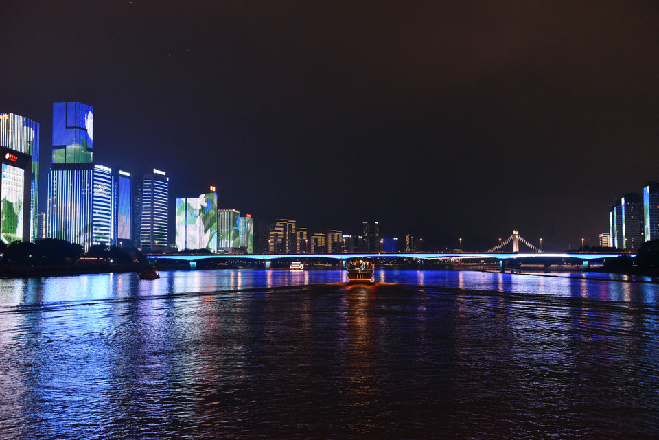 Với hệ thống sông ngòi chằng chịt, Phúc Châu còn được ví như “Vennie của phương Đông”. Đây chính là điều kiện độc đáo thôi thúc chính quyền thành phố đề ra chiến lược phát triển du lịch sinh thái sông nước. (Ảnh: Thành Dương/Vietnam+)