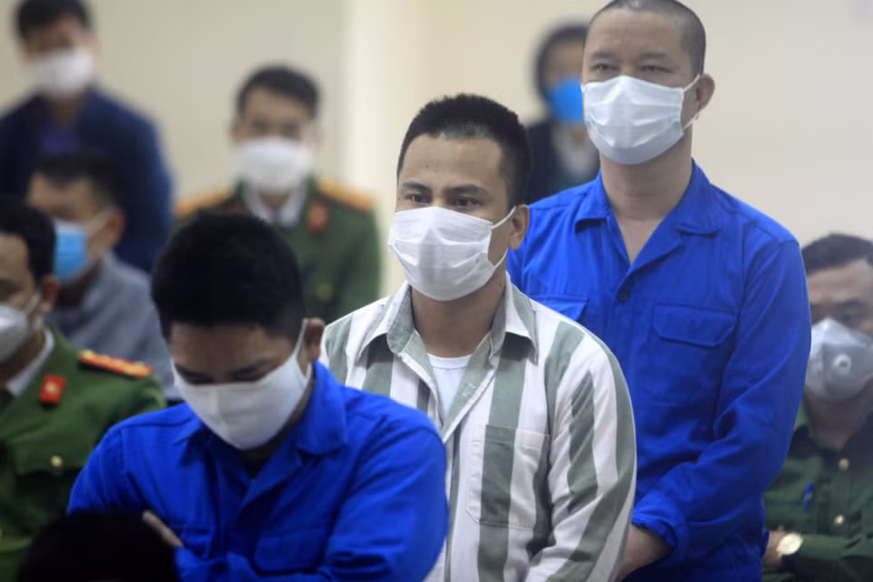 Cả 7 bị cáo nêu trên đều bị truy tố về tội "Cưỡng đoạt tài sản" quy định tại Điều 170 Bộ luật Hình sự năm 2015. (Ảnh: Thế Duyệt/TTXVN)