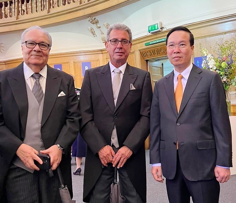 Chủ tịch nước Võ Văn Thưởng gặp Phó Tổng thống Honduras Renato Florentino. (Ảnh: TTXVN phát)