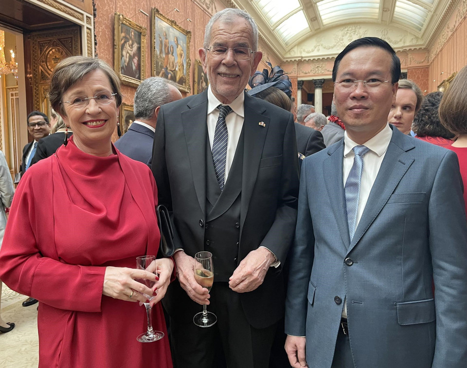 Chủ tịch nước Võ Văn Thưởng gặp Tổng thống Áo Alexander Van der Bellen. (Ảnh: TTXVN phát)