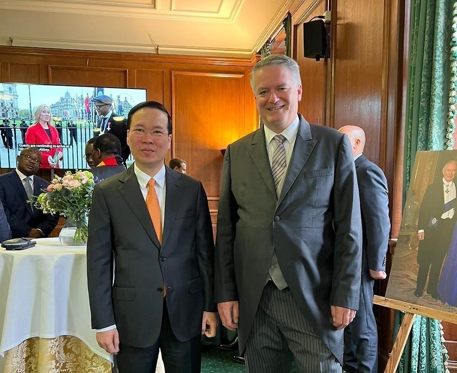 Chủ tịch nước Võ Văn Thưởng gặp Tổng Thư ký Tổ chức Hợp tác và Phát triển Kinh tế (OECD) Mathias Cormann. (Ảnh: TTXVN phát)