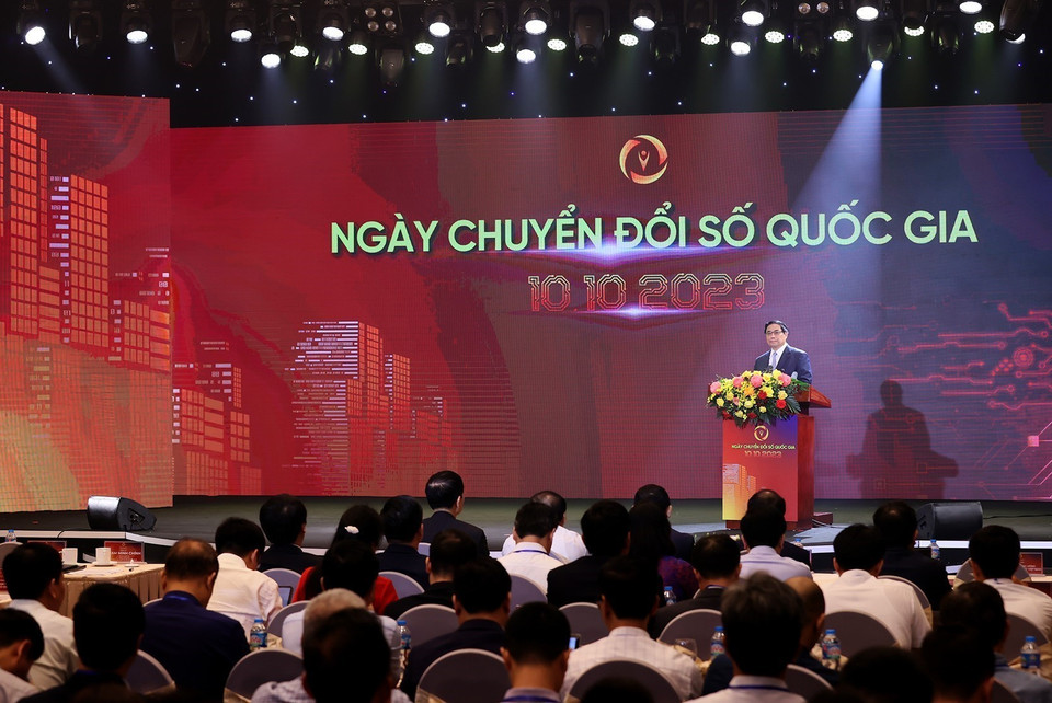 Thủ tướng Phạm Minh Chính phát biểu tại Ngày Chuyển đổi Số Quốc gia (10/10). (Ảnh: Dương Giang/TTXVN)