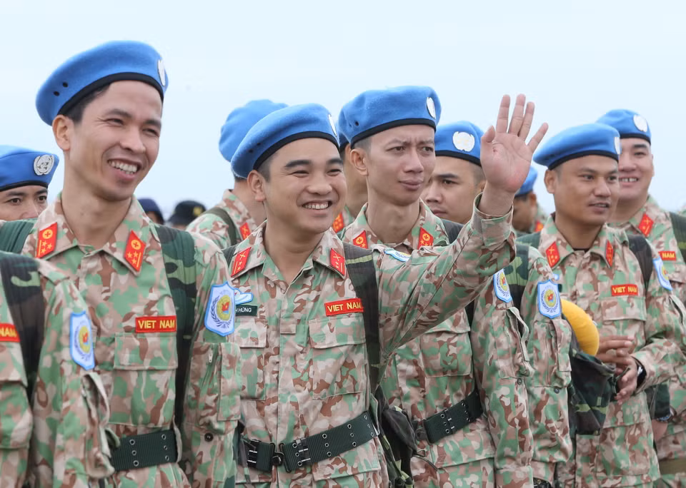 Cán bộ, chiến sỹ Bệnh viện dã chiến cấp 2 số 2 lên đường làm nhiệm vụ tại Phái bộ Liên hợp quốc tại Nam Sudan. (Ảnh: Dương Giang/TTXVN)
