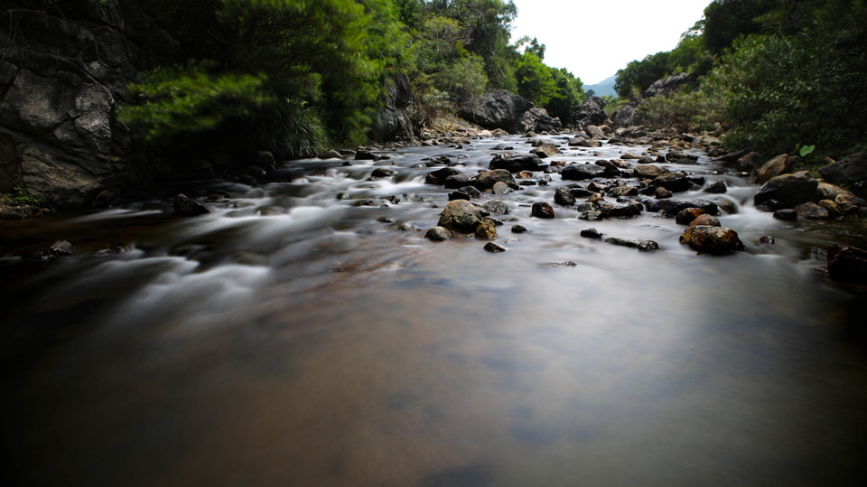 Suối Tà Lao, điểm du lịch sinh thái lý tưởng. (Ảnh: Hồ Cầu/TTXVN)