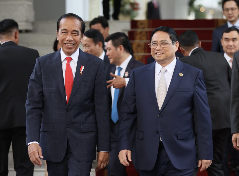 Thủ tướng Phạm Minh Chính hội kiến Tổng thống Indonesia Joko Widodo. (Ảnh: Dương Giang/TTXVN)