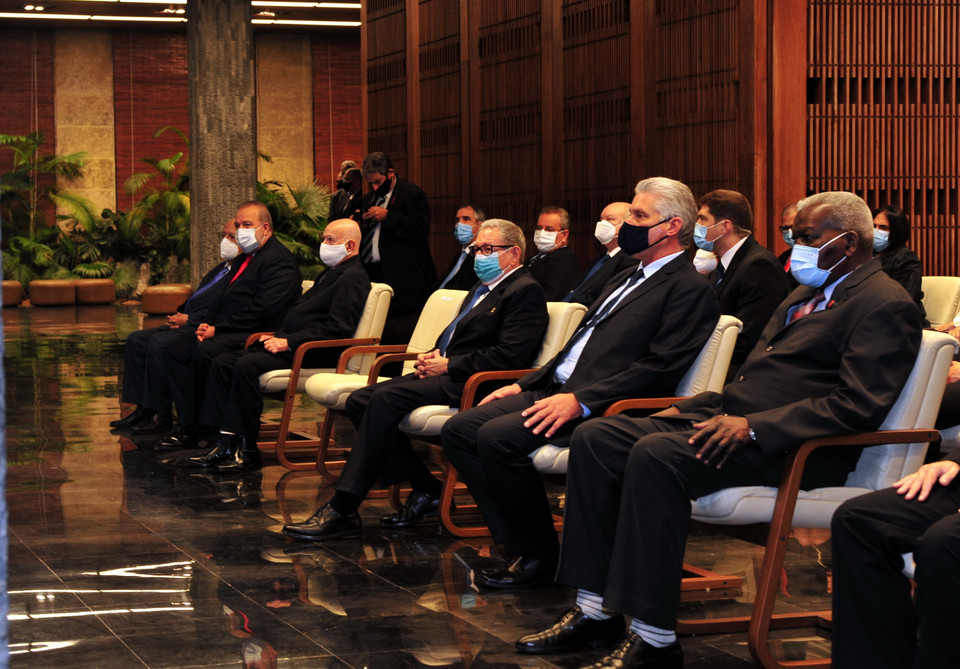 Các lãnh đạo tối cao của Cuba tham dự buổi lễ. (Ảnh: Vũ Hà Lê/TTXVN)