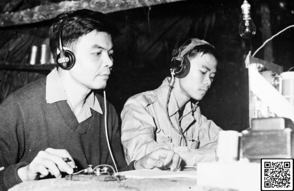 Bộ phận điện vụ của Thông tấn xã Giải phóng hoạt động trong thời kỳ kháng chiến chống Mỹ, cứu nước. (Ảnh: Thông tấn xã Giải phóng)