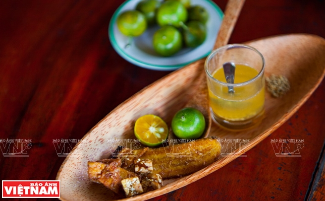 Đặc sản mật ong Hoa Nhãn ở Tiền Giang. (Ảnh: Nguyễn Luân)