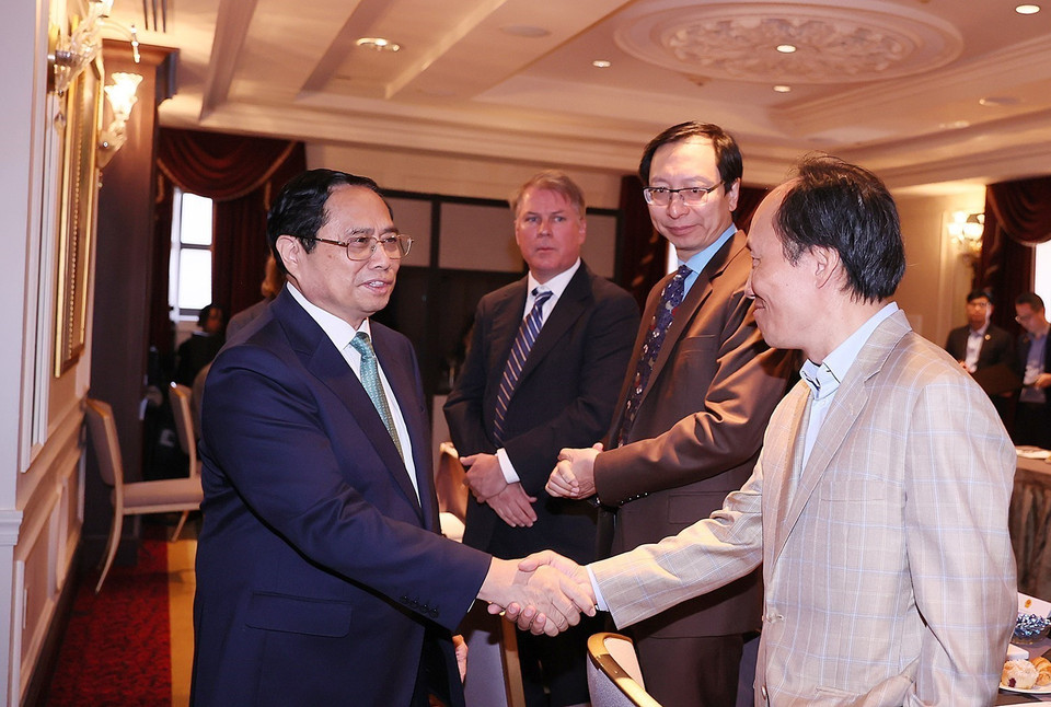 Thủ tướng Phạm Minh Chính đến dự Tọa đàm Chính sách với các Giáo sư, Chuyên gia Kinh tế Hoa Kỳ. (Ảnh: Dương Giang/TTXVN)