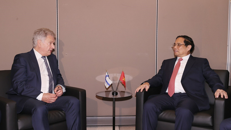 Thủ tướng Phạm Minh Chính gặp Tổng thống Phần Lan Sauli Niinisto. (Ảnh: Dương Giang/TTXVN