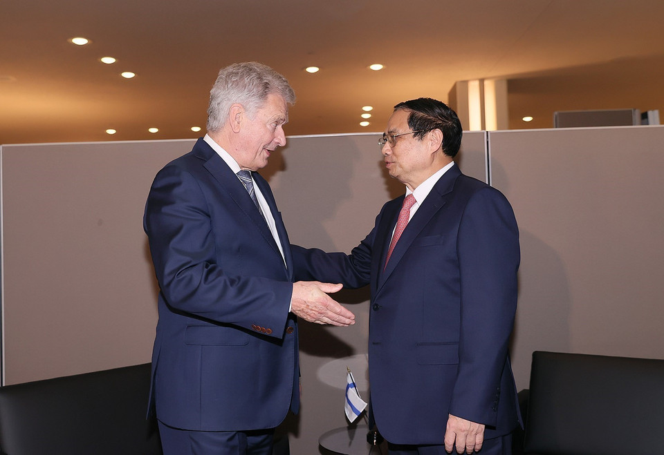 Thủ tướng Phạm Minh Chính gặp Tổng thống Phần Lan Sauli Niinisto. (Ảnh: Dương Giang/TTXVN)