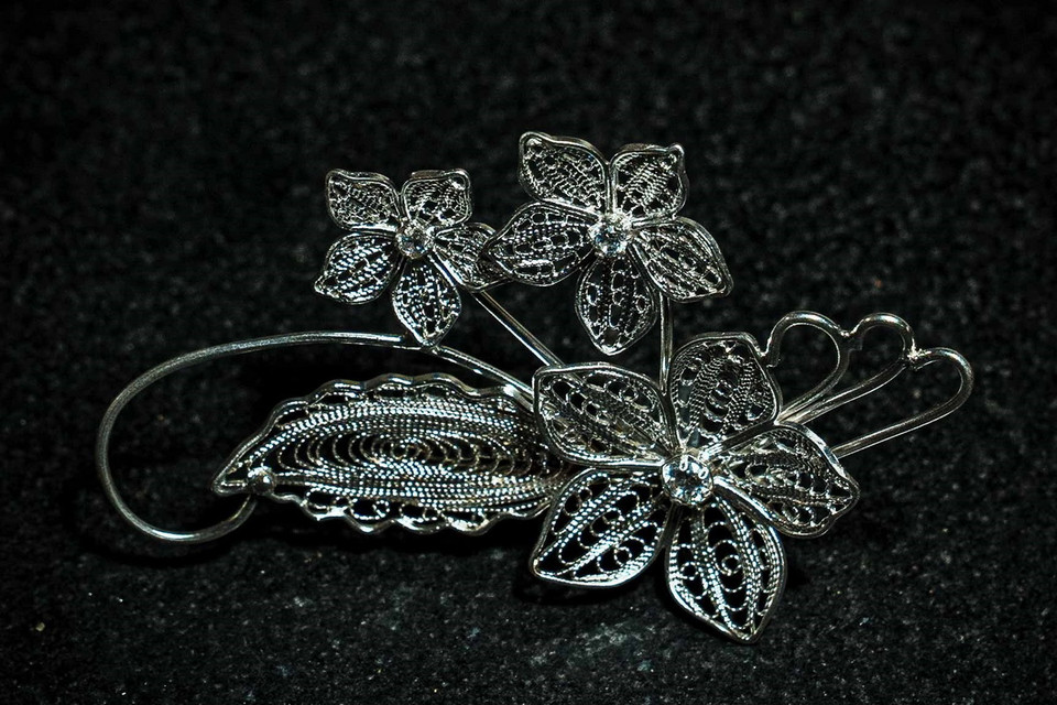 Các sản phẩm đậu bạc Định Công với nhiều hoạ tiết nhỏ, mang đặc điểm riêng biệt, không nơi nào có được. (Ảnh: Phạm Tuấn Anh/TTXVN)