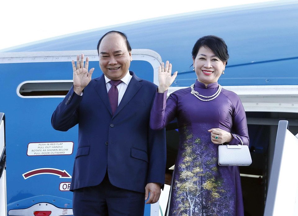 Lễ đón Thủ tướng Nguyễn Xuân Phúc và Phu nhân tại sân bay Pulkovo 1. (Ảnh: Thống Nhất/TTXVN)