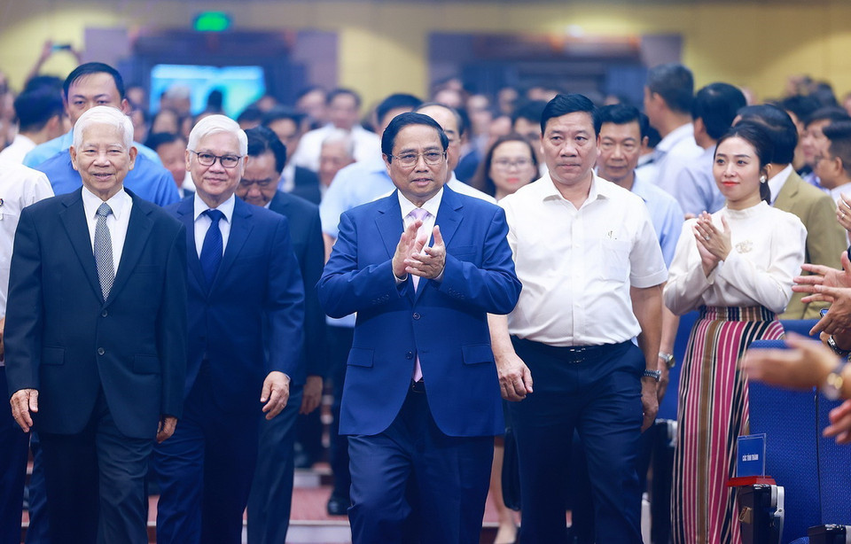 Thủ tướng Phạm Minh Chính đến dự hội nghị. (Ảnh: Dương Giang/TTXVN)