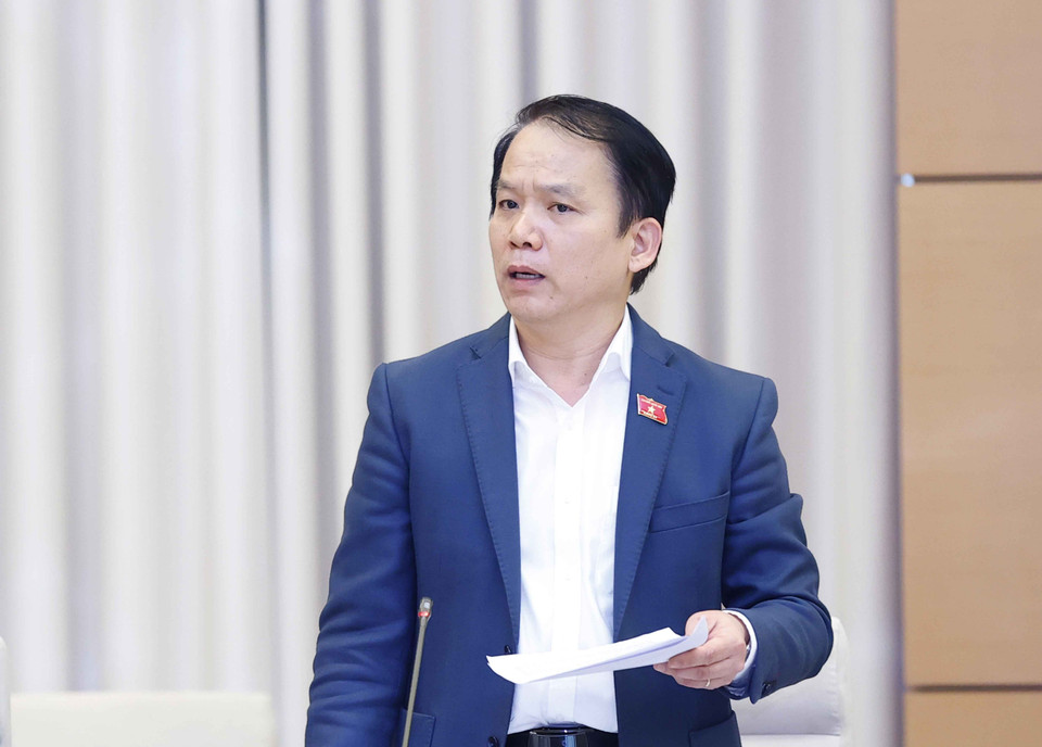 Chủ nhiệm Ủy ban Pháp luật của Quốc hội Hoàng Thanh Tùng phát biểu ý kiến. (Ảnh: Doãn Tấn/TTXVN)