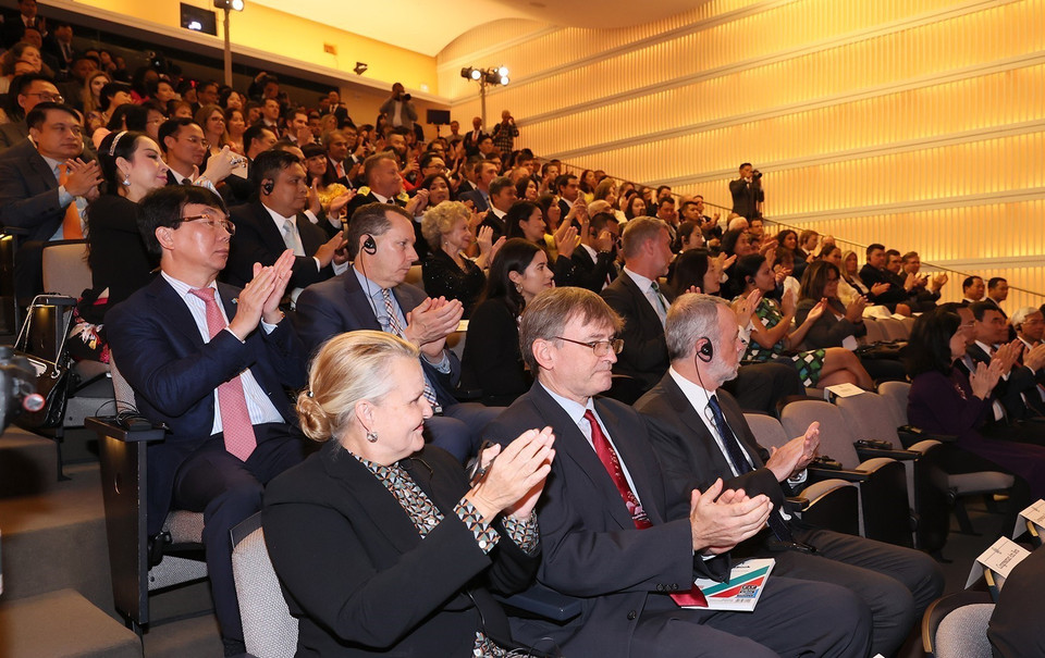 Các đại biểu tham dự Lễ chào mừng Quan hệ Đối tác Chiến lược Toàn diện Việt Nam-Hoa Kỳ. (Ảnh: Dương Giang/TTXVN)