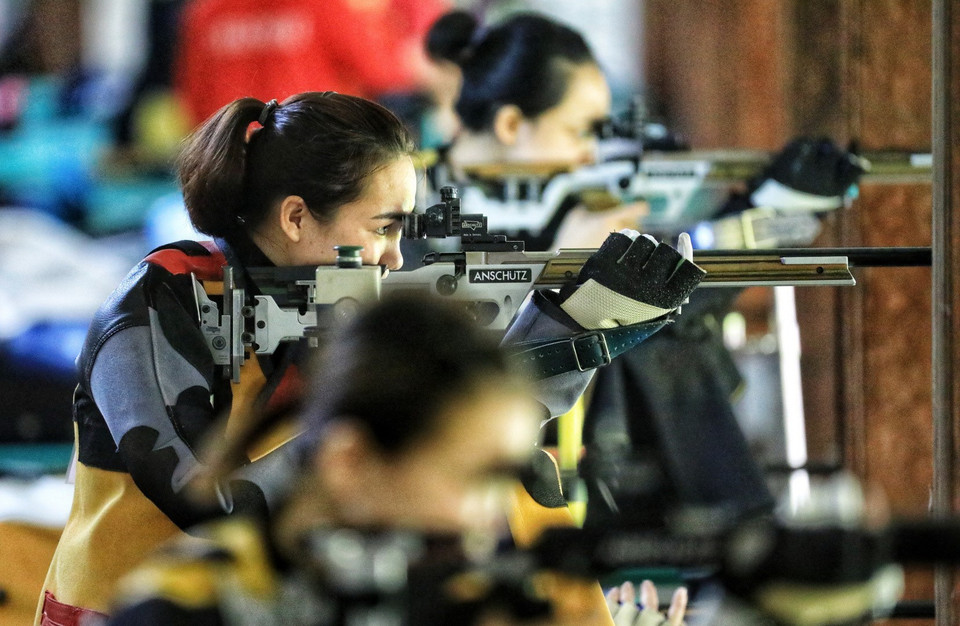 Giải vô địch các câu lạc bộ bắn súng quốc gia năm 2021 diễn ra từ ngày 25/3 đến 3/4 tại Trung tâm Huấn luyện Thể thao Quốc gia Hà Nội. Trong ảnh: Những khoảnh khắc thi đấu tại Giải vô địch các câu lạc bộ Bắn súng quốc gia 2021. (Ảnh: Thành Đạt/TTXVN)