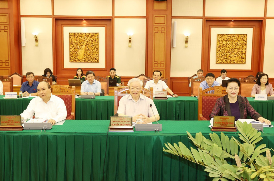 Tổng Bí thư, Chủ tịch nước Nguyễn Phú Trọng, Bí thư Quân ủy Trung ương phát biểu chỉ đạo tại buổi làm việc với Ban Thường vụ Quân ủy Trung ương. (Ảnh: Trí Dũng/TTXVN)