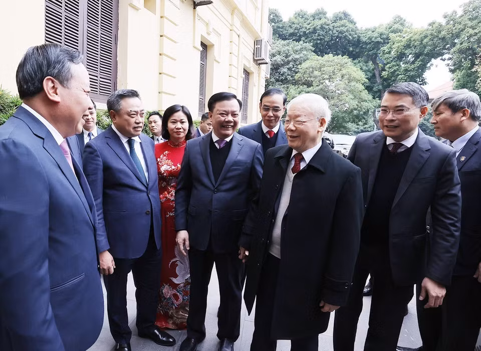 Tổng Bí thư Nguyễn Phú Trọng đến thăm, chúc Tết Đảng bộ, chính quyền và nhân dân Thủ đô Hà Nội. (Ảnh: Trí Dũng/TTXVN)