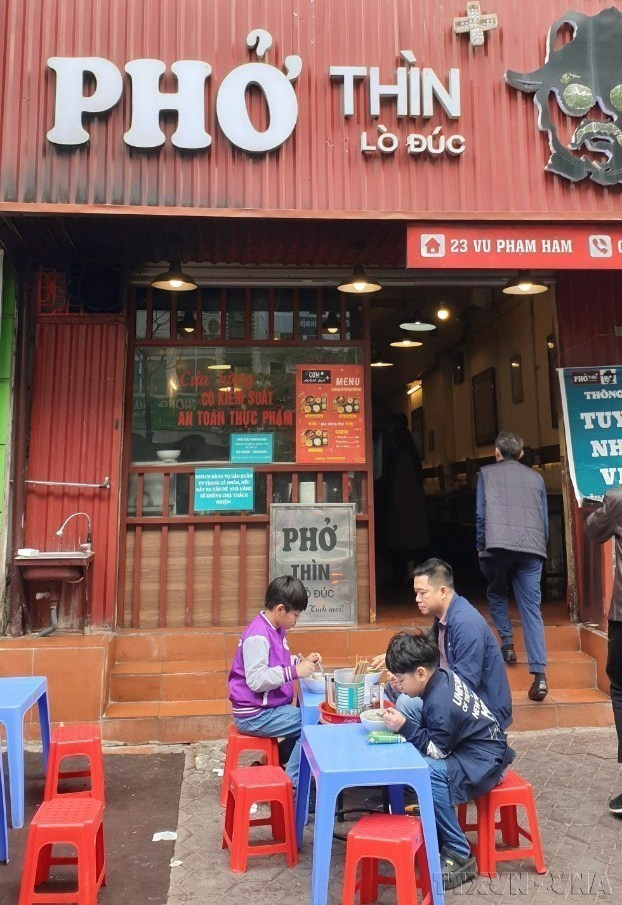 Hà Nội có rất nhiều quán phở cũng như các loại phở khác nhau. (Ảnh: Ngọc Liên/TTXVN)