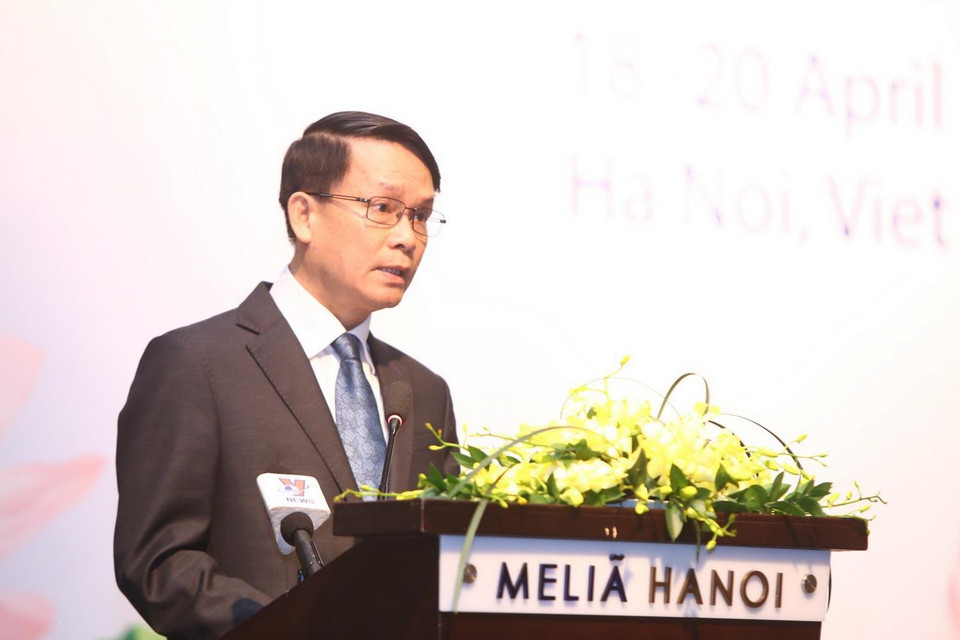 Tổng giám đốc TTXVN Nguyễn Đức Lợi phát biểu khai mạc hội nghị. (Ảnh: Minh Quyết/TTXVN)